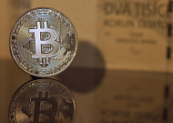 “스테이블코인, 디지털금융 인프라 부상…규제 마련해야”