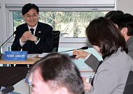 與 "스테이블코인 발행사 자본금 기준 50억 원 이상"…내달 초 발의 추진