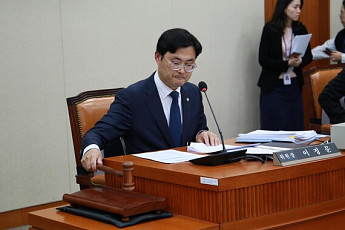 늦어지는 금융위 스테이블코인법…입법 추진 해 넘기나