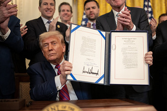 [트럼프발 코인 패권] 트럼프의 ‘가상자산 3법’ 추진, ‘수혜 편중’ 우려