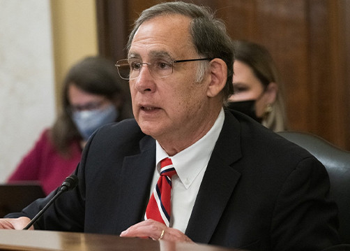 (사진=존 부즈먼 위원장)