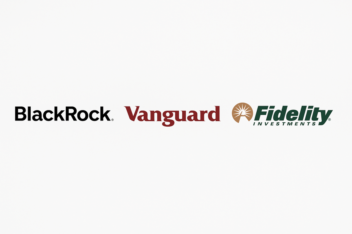 ▲세계 3대 자산운용사 로고(왼쪽부터 BlackRock, Vanguard, Fidelity). 글로벌 ETF 시장을 대표하는 패시브 운용 3대장이 비트코인 ETF 시장에 모두 합류했다는 점을 상징적으로 보여주는 이미지 (손기현 기자)