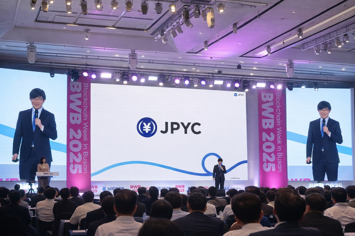 ▲노리타카 오카베 JPYC 대표가 Blockchain Week in Busan 2025에서 ‘JPYC가 연 아시아 스테이블코인 경쟁: 한국 원화 디지털화의 방향과 선택’을 주제로 발언하고 있다. (손기현 기자)
