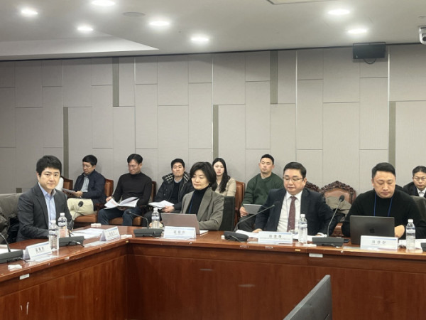 ▲토론회 참석 패널, 왼쪽부터 윤영주 금융위원회 가상자산과 사무관, 김재진 DAXA 상임 부회장, 이영하 한국디지털자산평가인증 전문위원, 이성산 솔라나 코리아 대표 (사진=장주영 기자 jyjang24@)