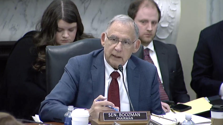 ▲존 부즈만 상원 농업위원회 위원장 (사진=상원 농업위원회)