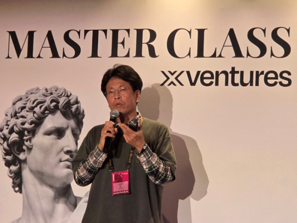 ▲안암145 이중희 대표가 지난 3일 프랑스 파리 루브르 궁전에서 열린 ‘UNDP SDG Blockchain Accelerator Impact Showcase’에 참여해 스테이블코인 기반 지급 운영 인프라 ‘ControlRail’을 소개했다 (사진=안암145)