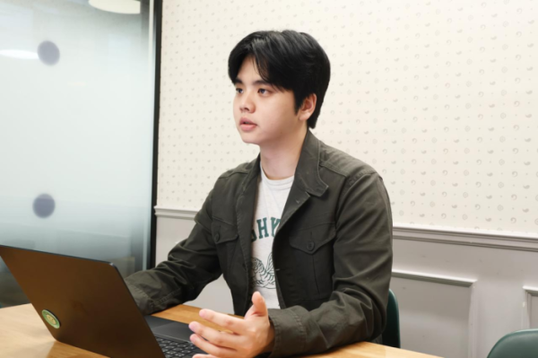 ▲윤승식 타이거리서치 리서치센터장이 2026년 상반기 디지털자산 시장 변화와 하반기 전망에 대해 설명하고 있다. (손기현 기자)